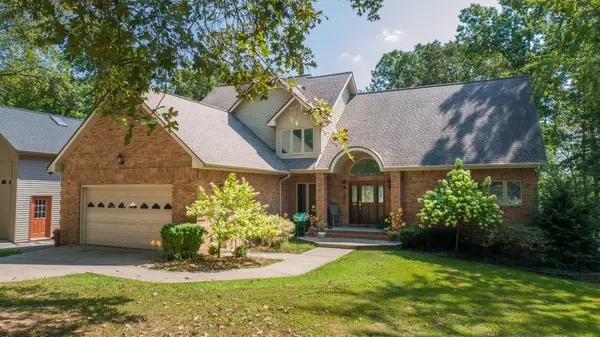 81 Woodridge Ln, Murray, KY 42071