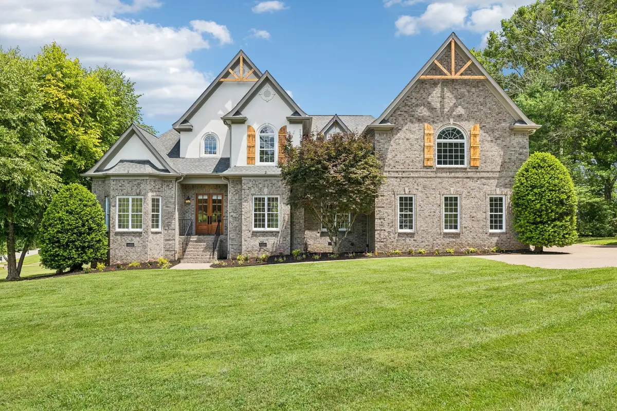 3061 Trotters Ln, Franklin, TN 37067 - #1