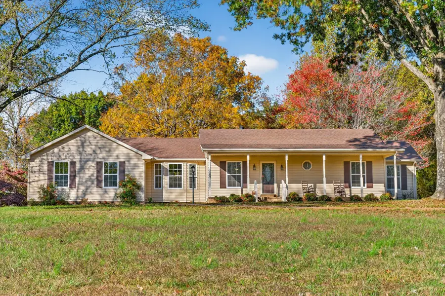 226 W Biggs Rd, Cottontown, TN 37048 - #3