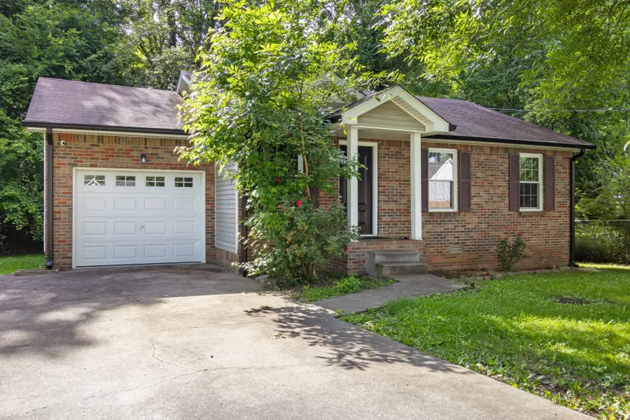 423 Donna Dr, Clarksville, TN 37042 - #3