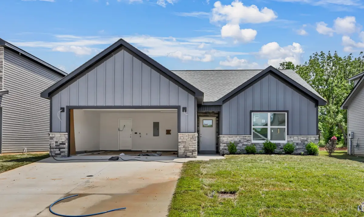 2689 Brewster Dr, Clarksville, TN 37042 - #1