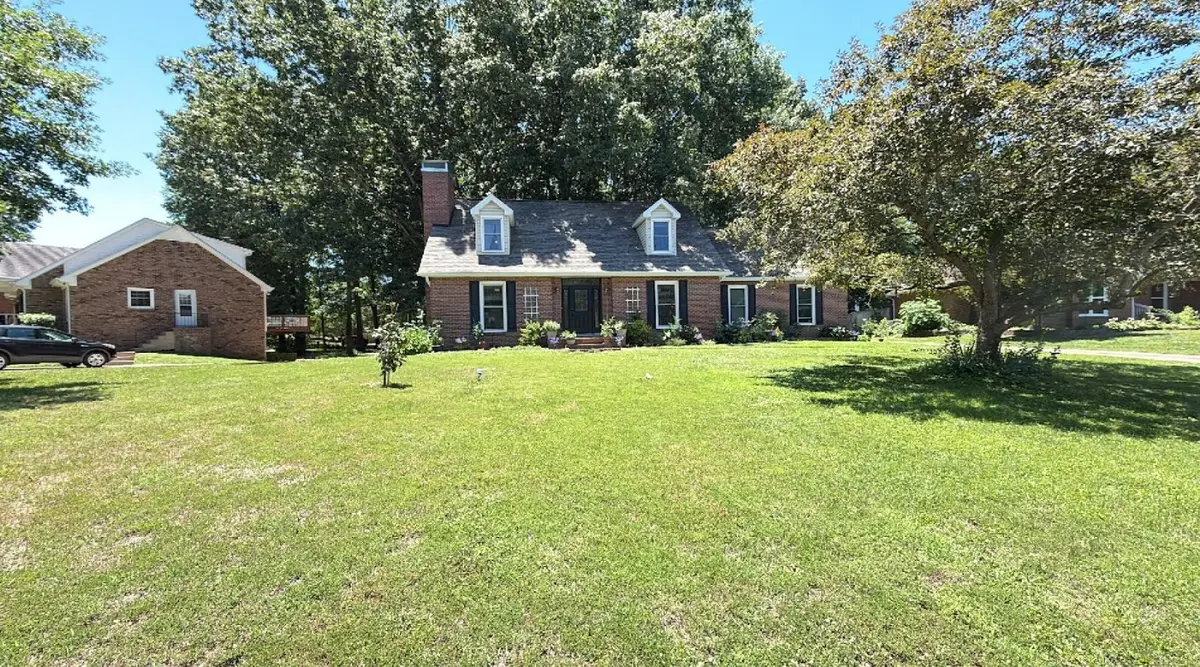 225 Longwood Ln Ne, Clarksville, TN 37043 - #1
