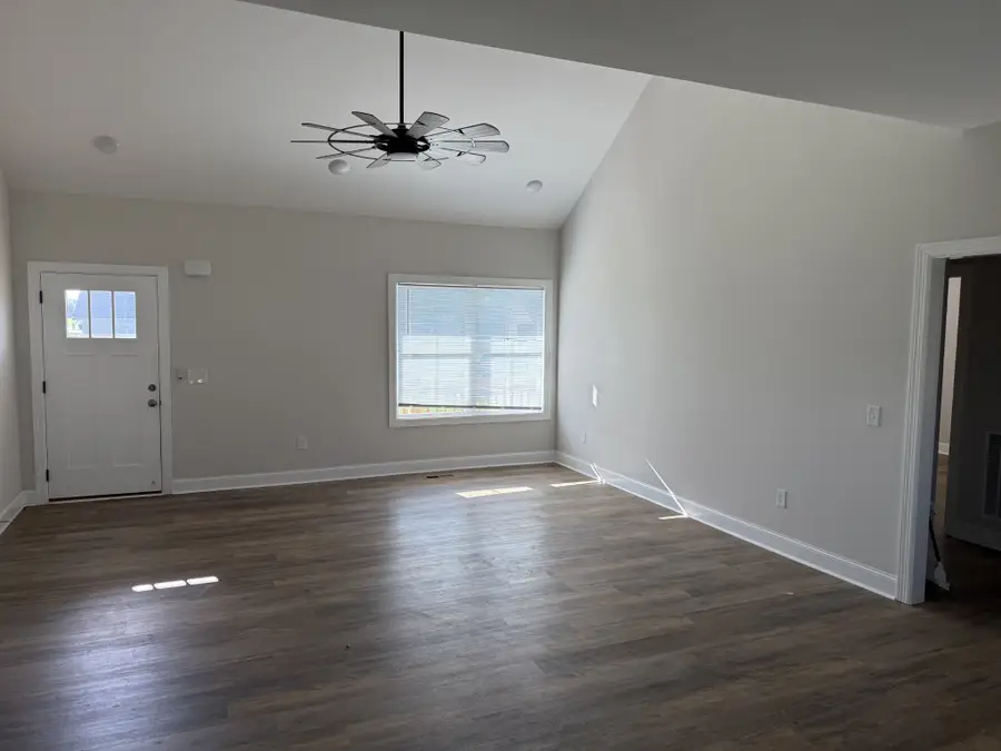 2492 Jason Dr, Chapel Hill, TN 37034 - #3