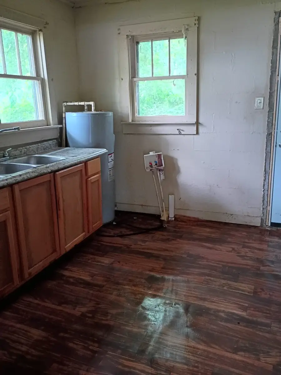 409 4th Ave Sw, Winchester, TN 37398 - #3