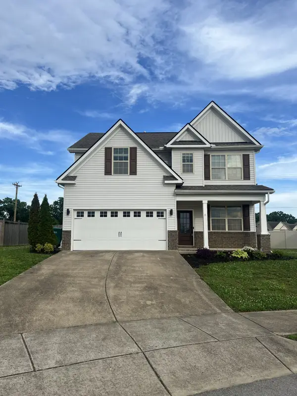 1008 Keeneland Dr, Spring Hill, TN 37174