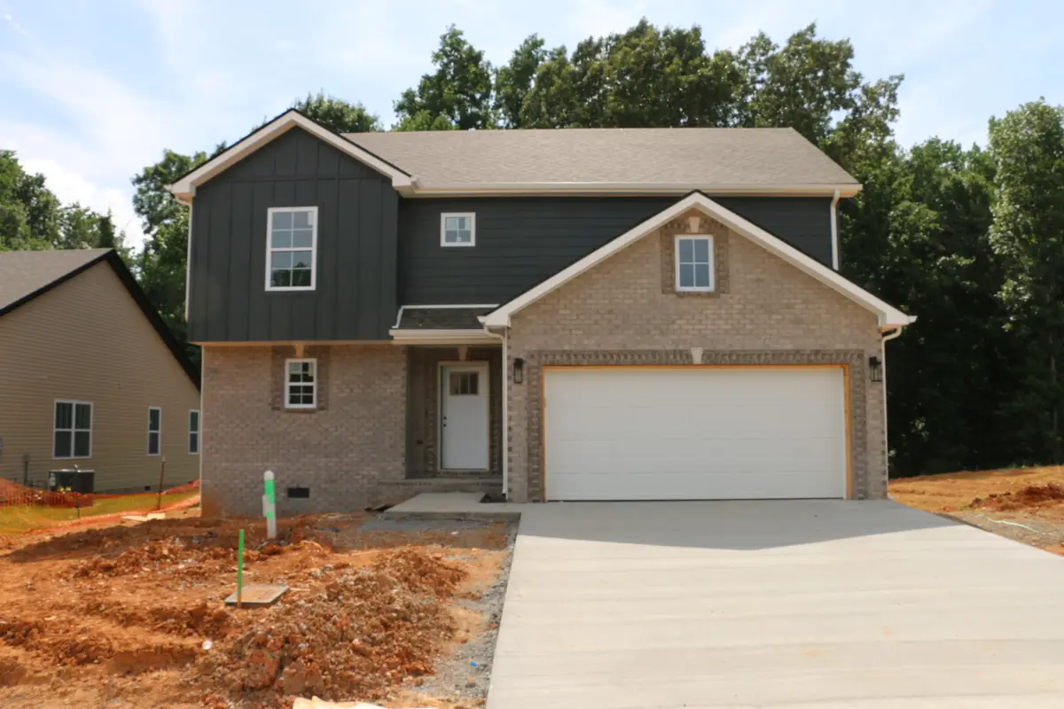 594 Willow Park Dr, Clarksville, TN 37043 - #1