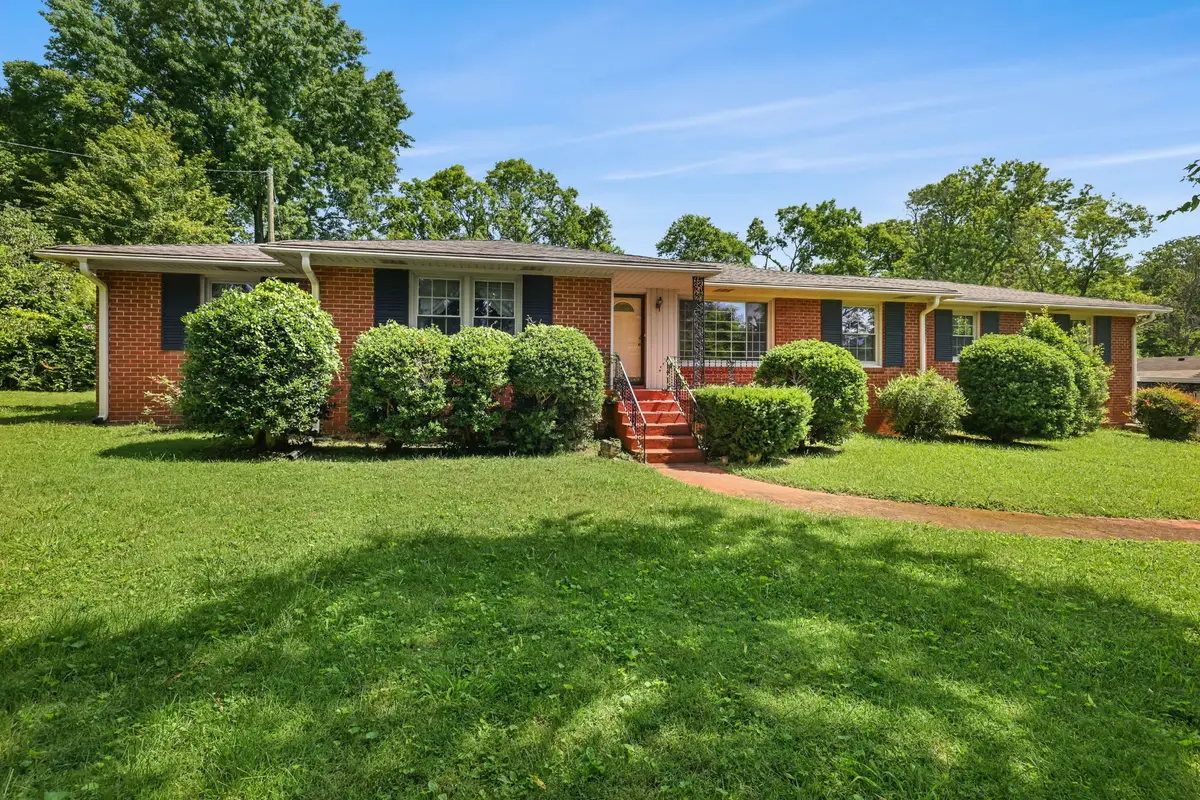 2820 Windemere Dr, Nashville, TN 37214 - #1