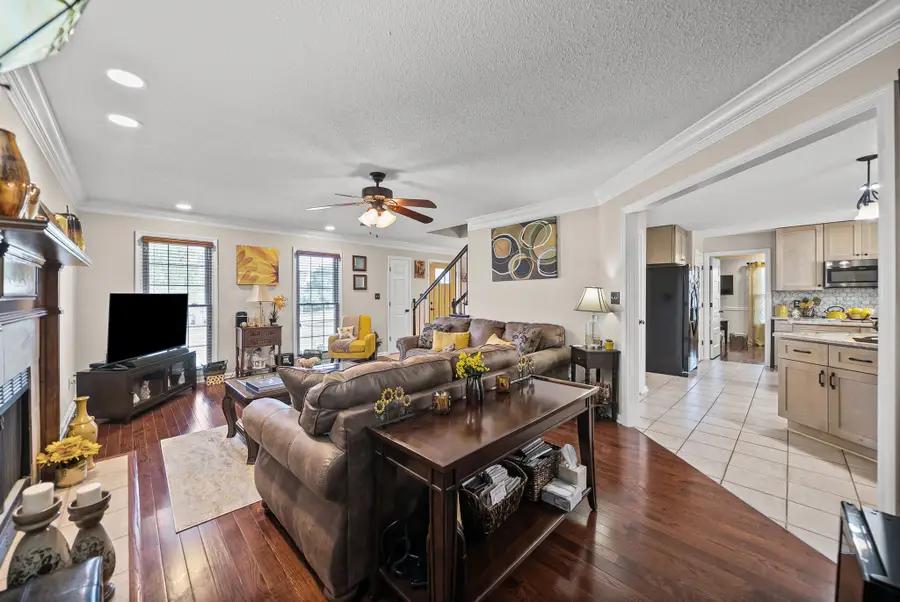 215 Avignon Way, Clarksville, TN 37043 - #3