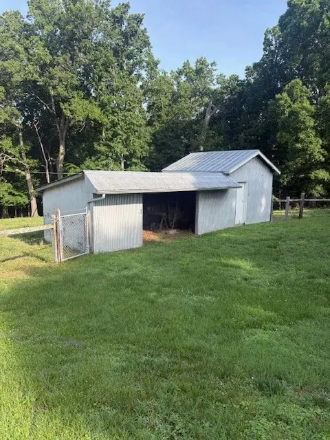 815 Gamaliel Rd, Red Boiling Springs, TN 37150 - #2