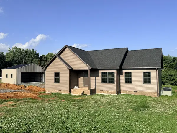 32 Iris Way, Lafayette, TN 37083