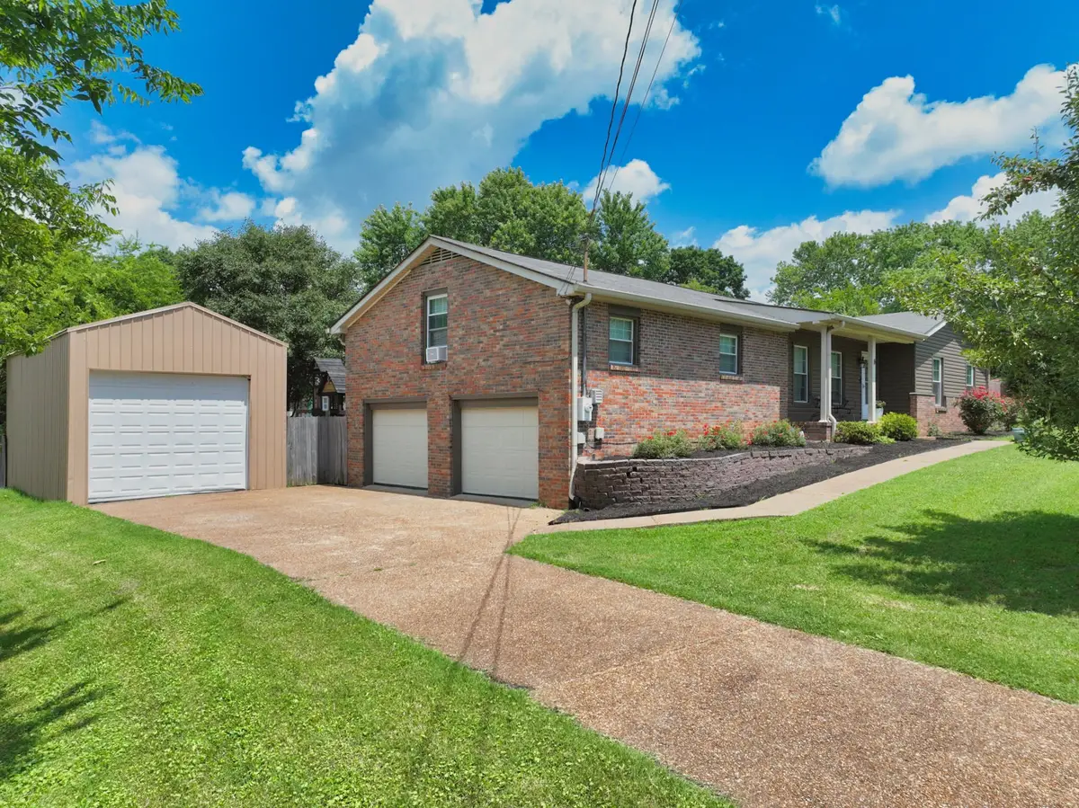 1119 Belvedere Dr, Gallatin, TN 37066 - #1