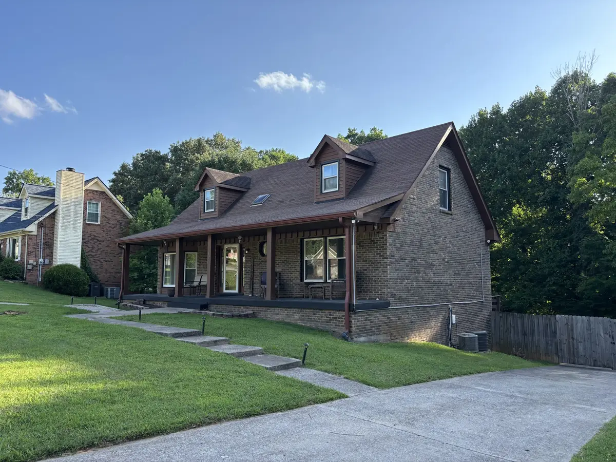 1028 Foxmoor Dr, Clarksville, TN 37042 - #1