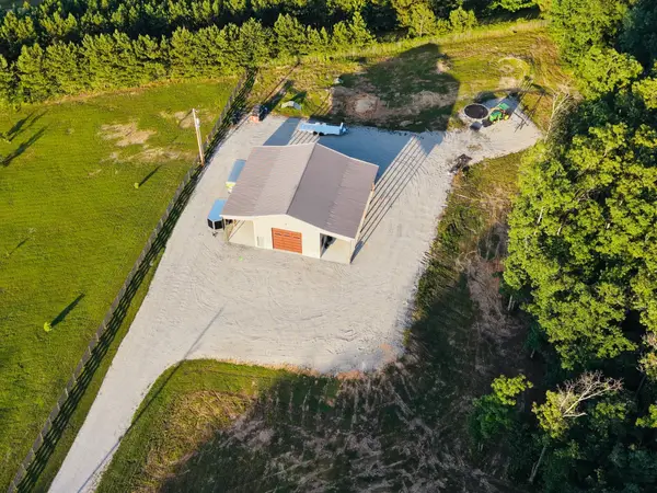 27 Davis Lane, Lawrenceburg, TN 38464