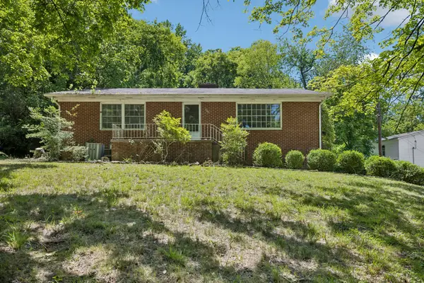 407 Overhill Rd, Knoxville, TN 37914