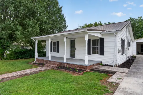 229 Adams St, Smithville, TN 37166