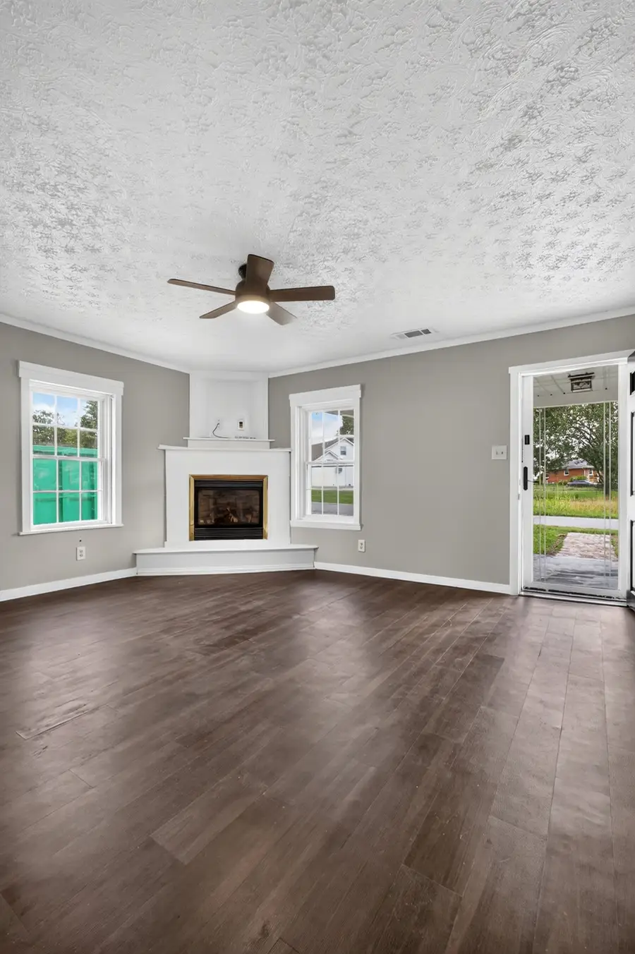 229 Adams St, Smithville, TN 37166 - #2