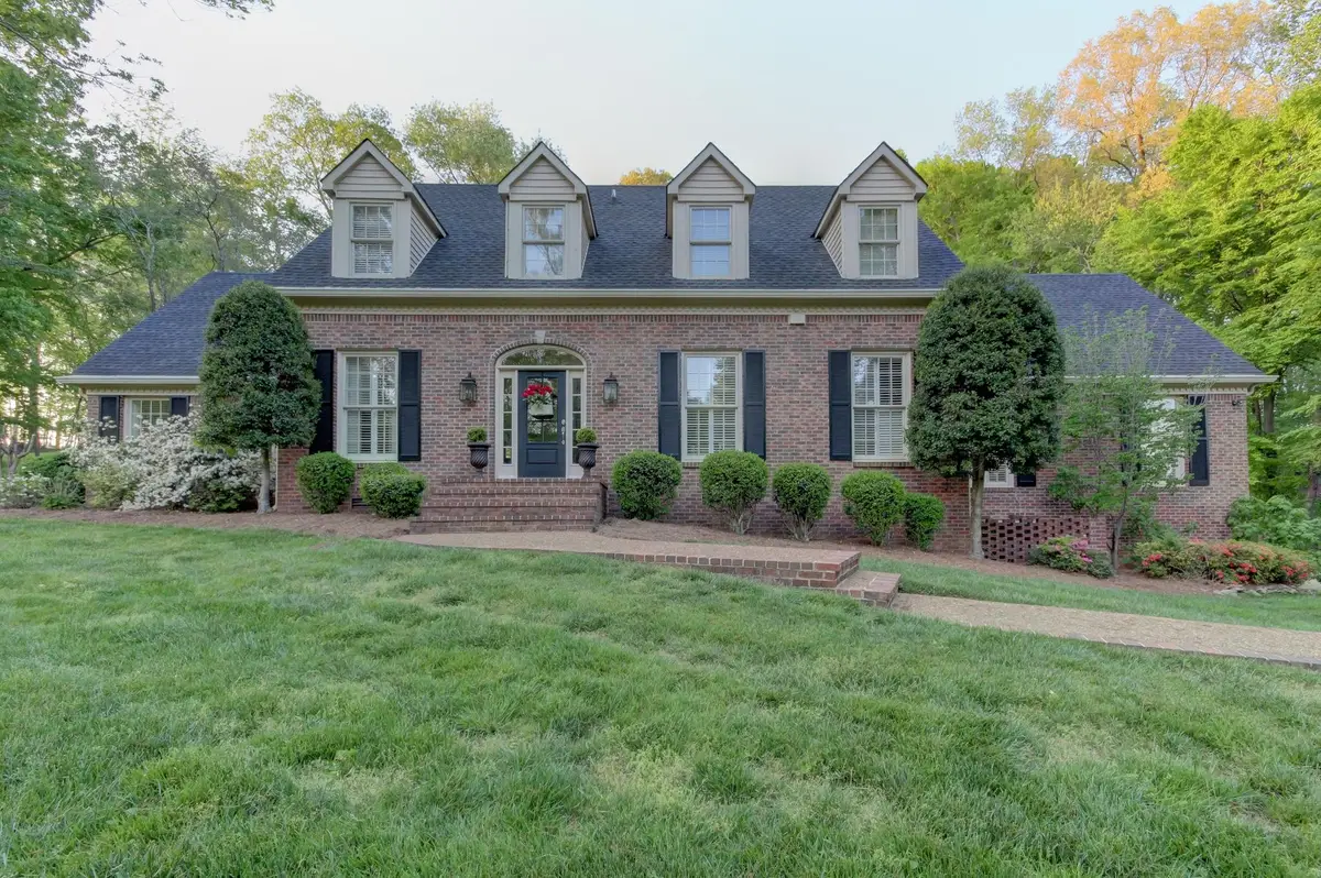 811 Foxwood Rd, Clarksville, TN 37043 - #1