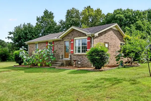 2903 Felts Ln, Springfield, TN 37172