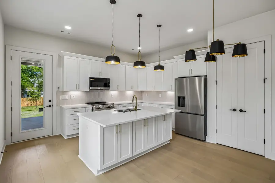 1809A Manchester Ave, Nashville, TN 37218 - #3