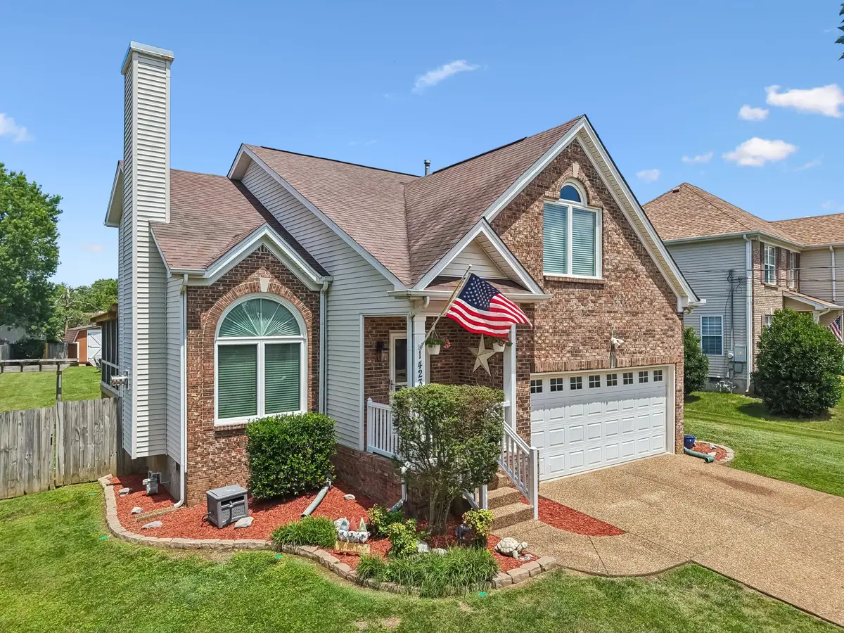 1423 Hilltop Dr, Mount Juliet, TN 37122 - #1