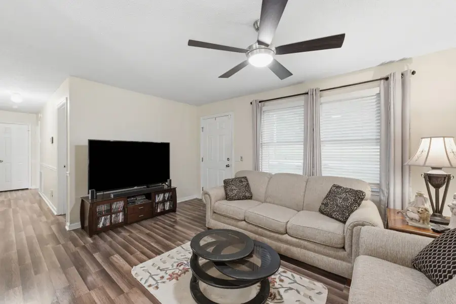 103 Earnhart St, Shelbyville, TN 37160 - #2