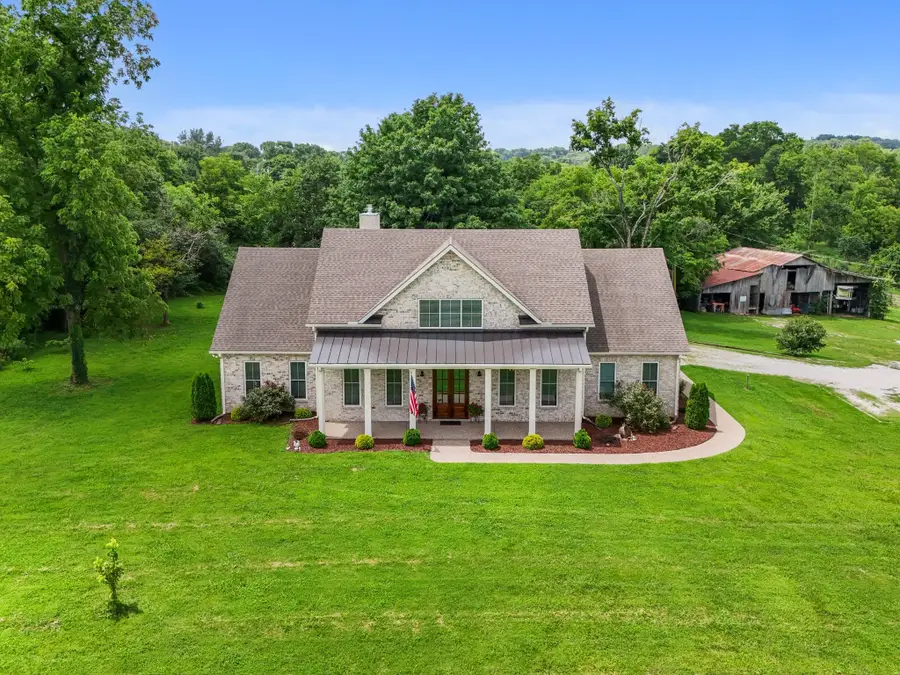840 Cranford Hollow Rd, Columbia, TN 38401 - #2