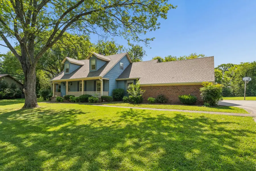 1429 Twin Feather Dr, Murfreesboro, TN 37129 - #3