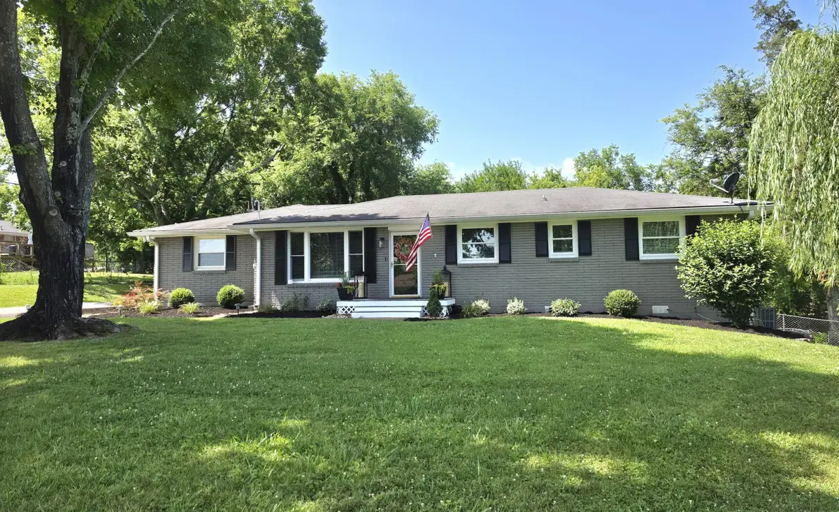 210 Elnora Ct, Hendersonville, TN 37075 - #1