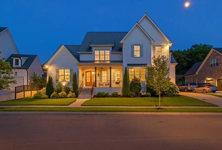 2224 Brakeman Ln, Thompsons Station, TN 37179 - #2