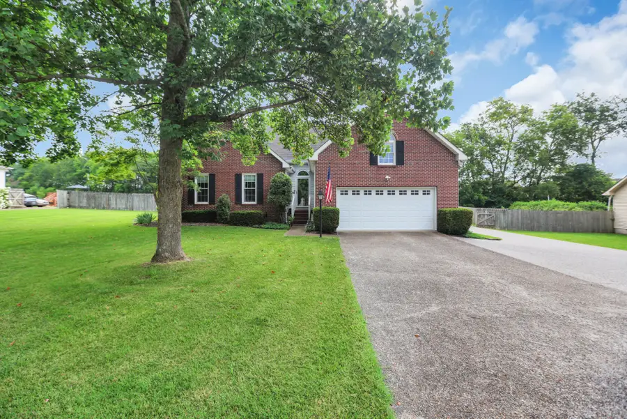 189 Wimbledon Ct, Gallatin, TN 37066 - #2
