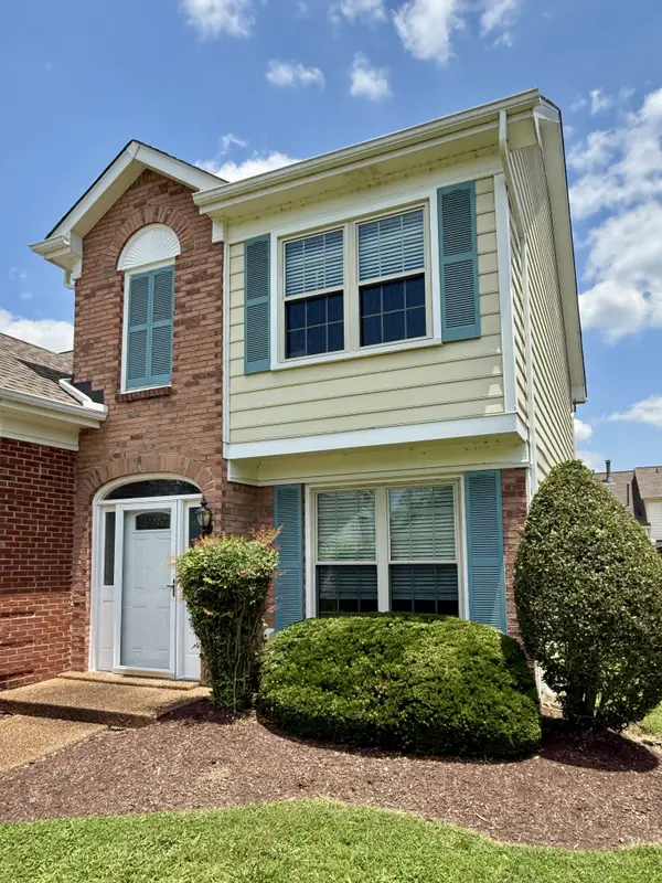 9126 Sawyer Brown Rd, Nashville, TN 37221