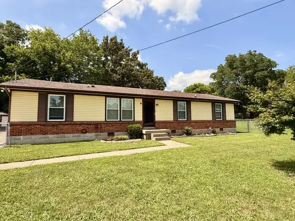 107 Winston Ct, Clarksville, TN 37042