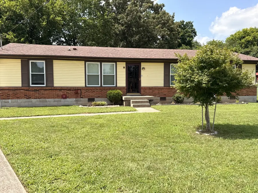 107 Winston Ct, Clarksville, TN 37042 - #2