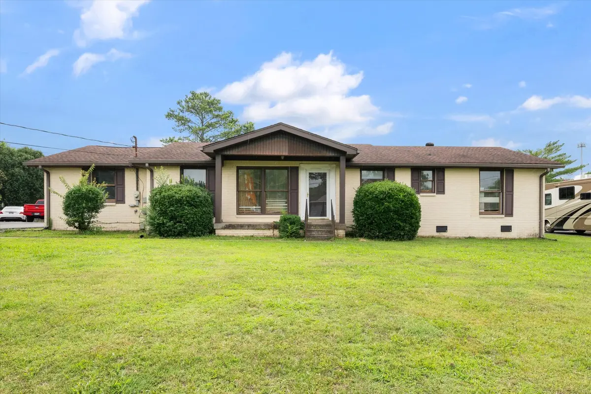 411 Colgate Ave, Lebanon, TN 37087 - #1