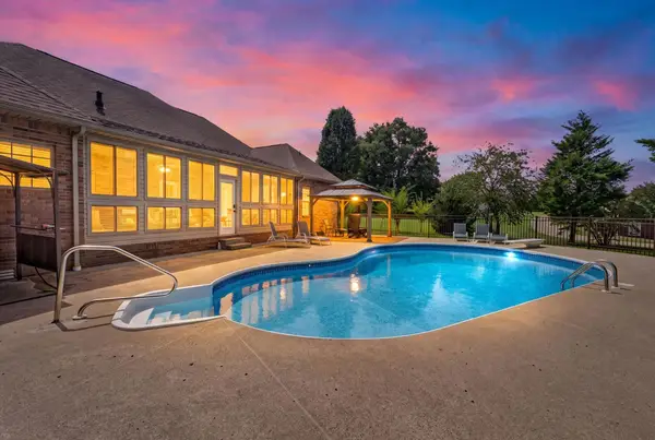2605 Stonemill Ct, Clarksville, TN 37043
