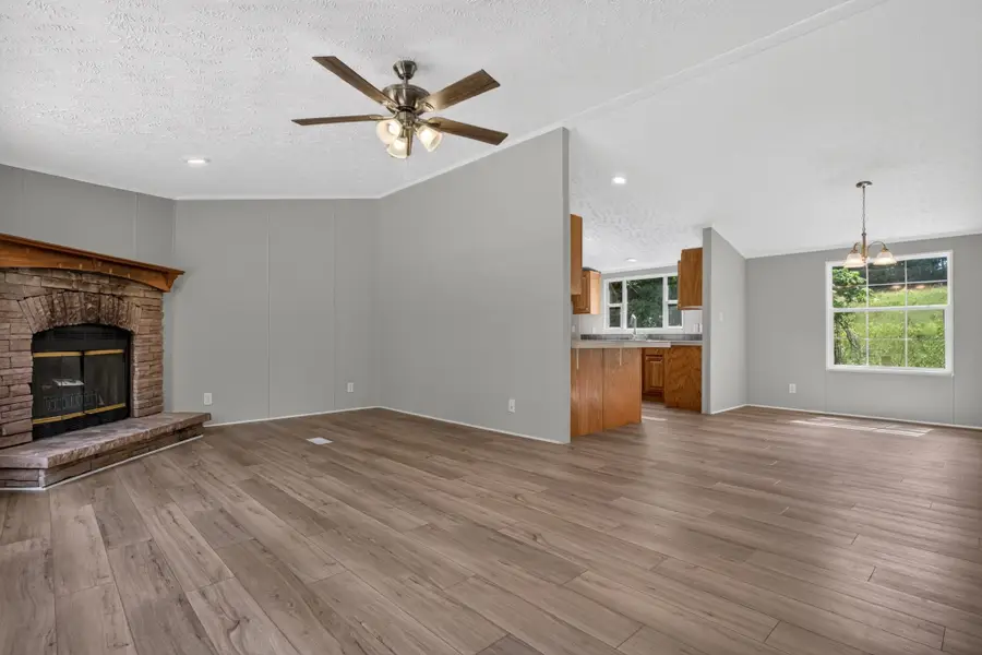 5409 Bartlett Rd, Cookeville, TN 38501 - #2