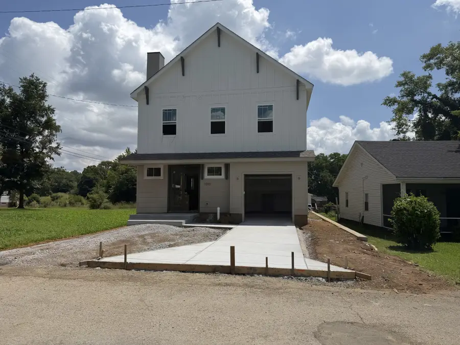 1010 Clemmons St, Nashville, TN 37210 - #3