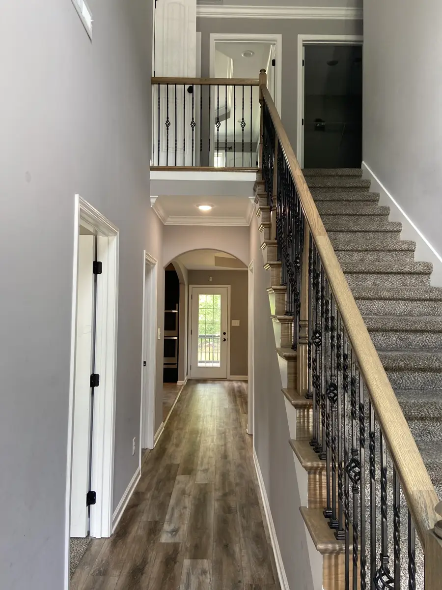 375 Barry Dr, Clarksville, TN 37040 - #3