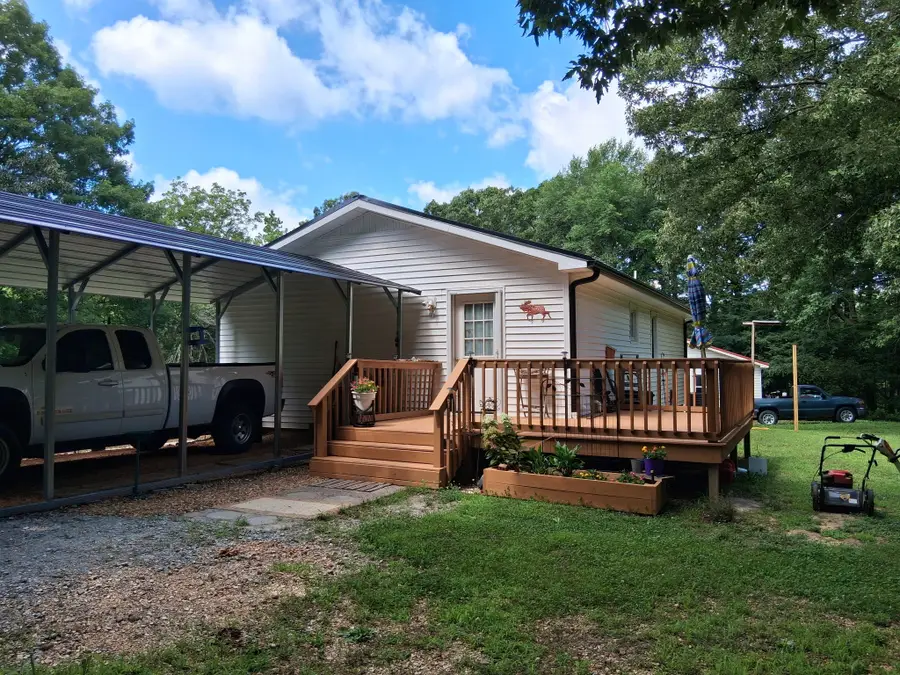 60 Jayson St, Camden, TN 38320 - #3