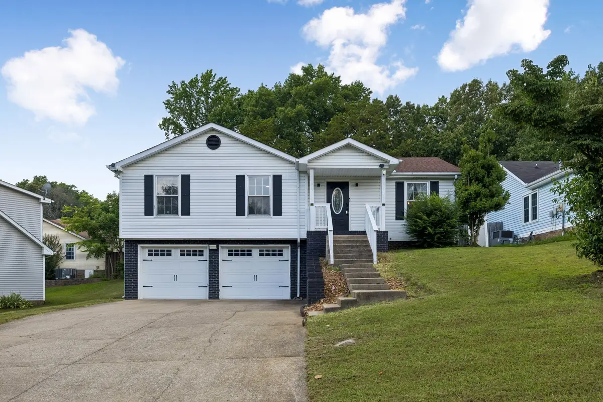 130 S Richview Rd, Clarksville, TN 37043 - #1