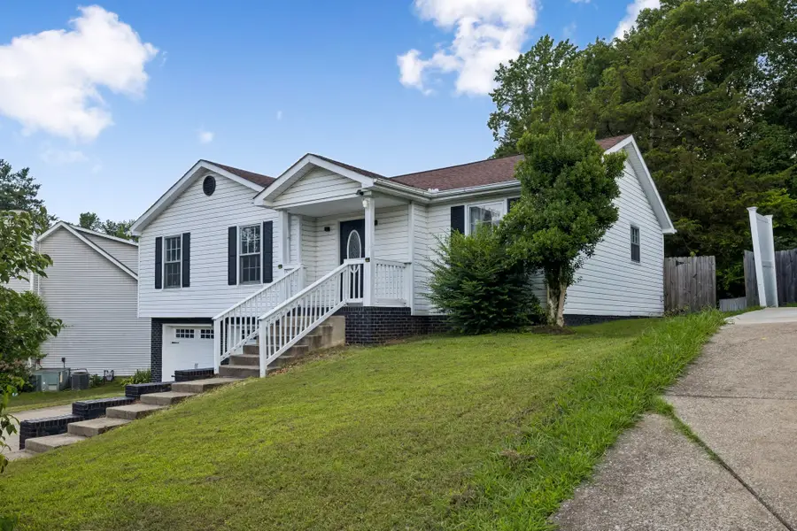 130 S Richview Rd, Clarksville, TN 37043 - #2