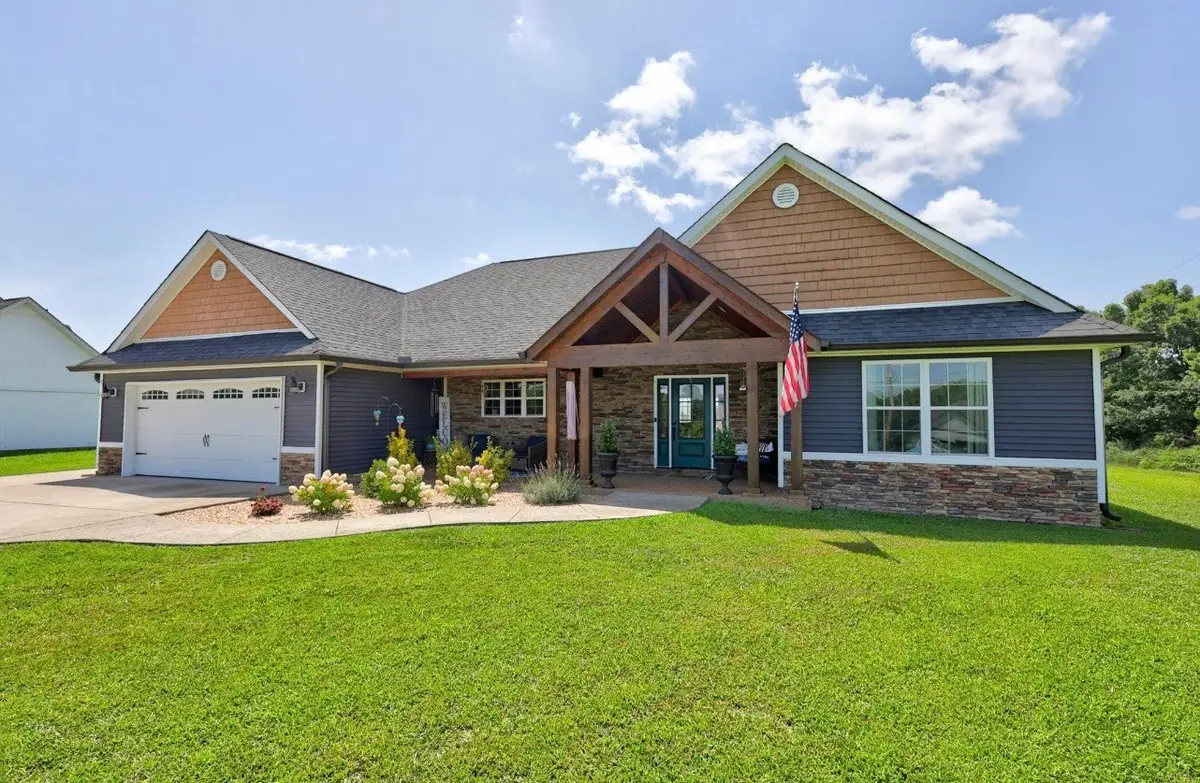 1170 Abiff Rd E, Bon Aqua, TN 37025 - #1