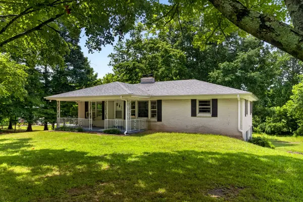 9296 Old Locust Creek Rd, Bon Aqua, TN 37025