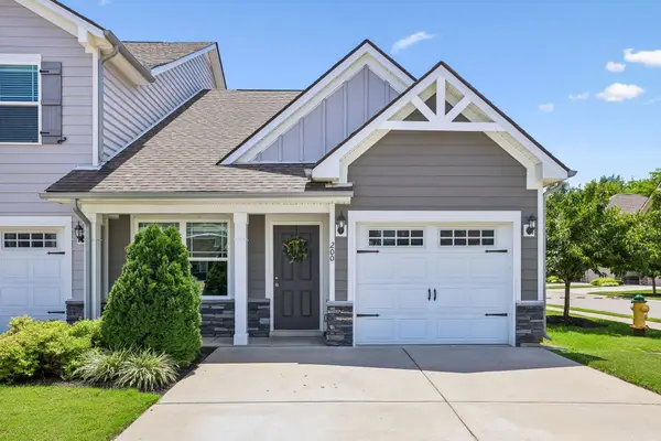 200 William Terry Dr, Smyrna, TN 37167
