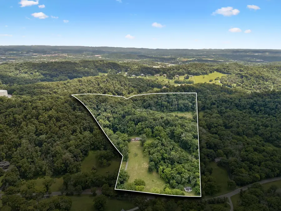 2268 N Berrys Chapel Rd, Franklin, TN 37069 - #2