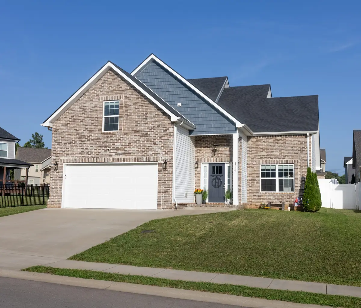 1736 Heritage Dr, Clarksville, TN 37043 - #1