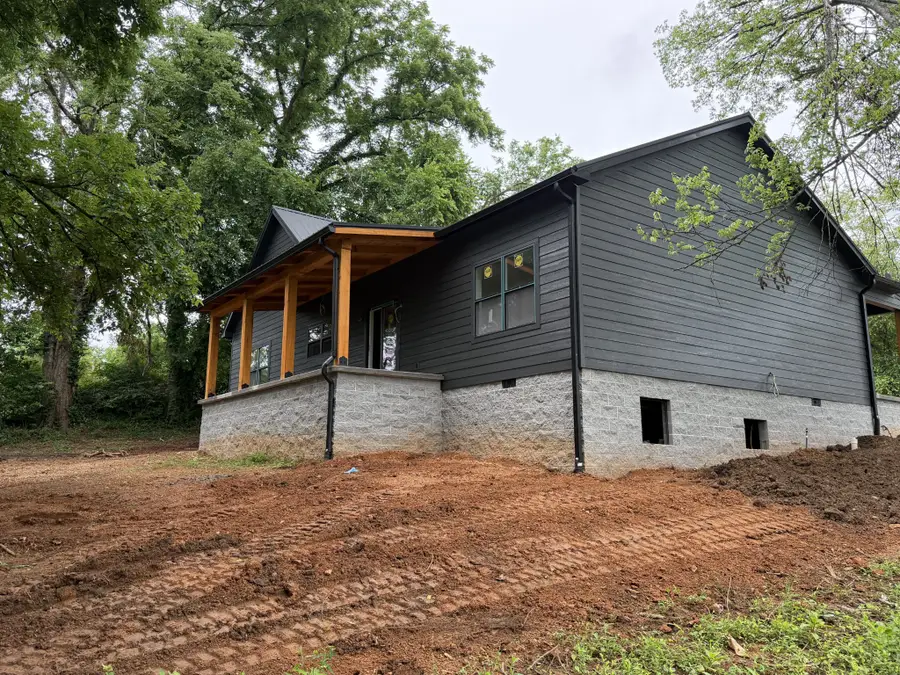 117 Nall Ave, Centerville, TN 37033 - #2