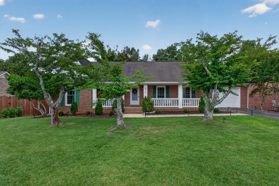 524 Fisk Rd, Cookeville, TN 38501 - #2