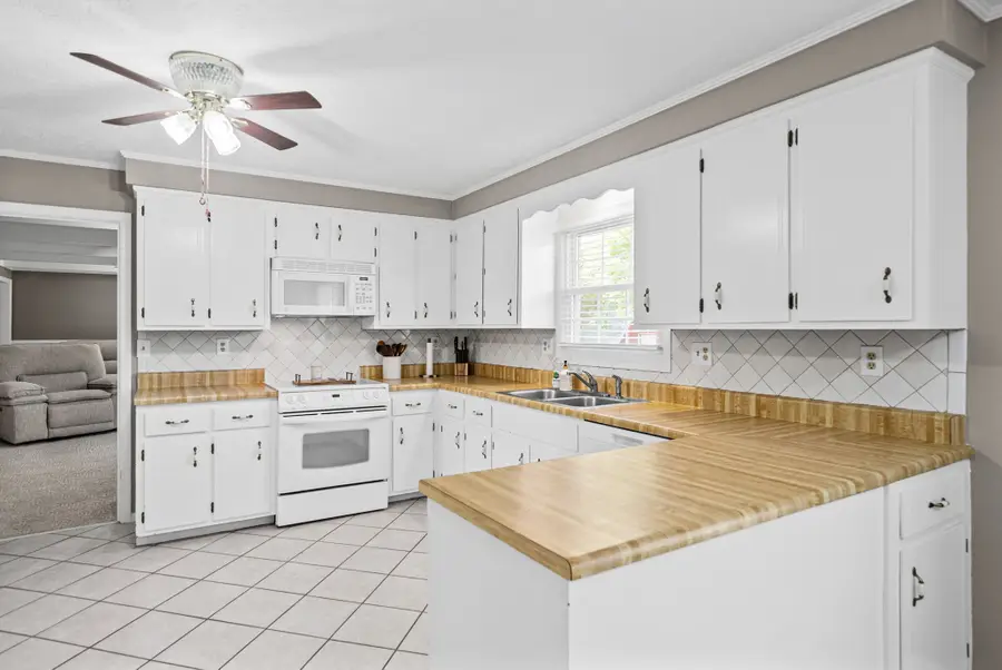258 Colt Dr, Hopkinsville, KY 42240 - #3