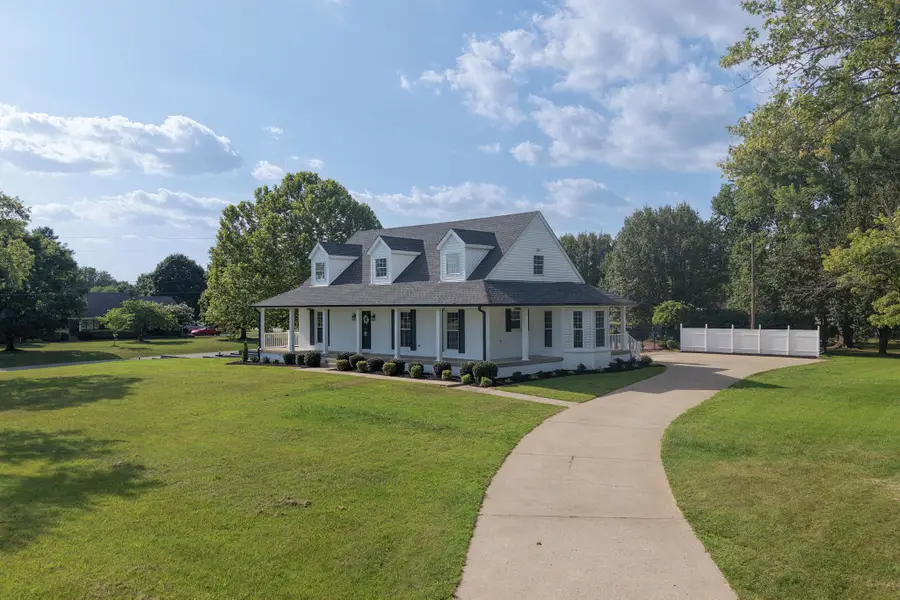 754 Veterans Pkwy, Murfreesboro, TN 37128 - #2